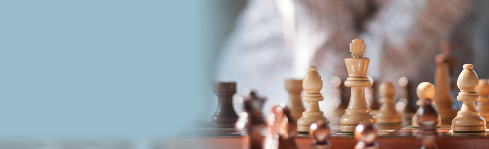 Hk investpro kv masthead banner chess