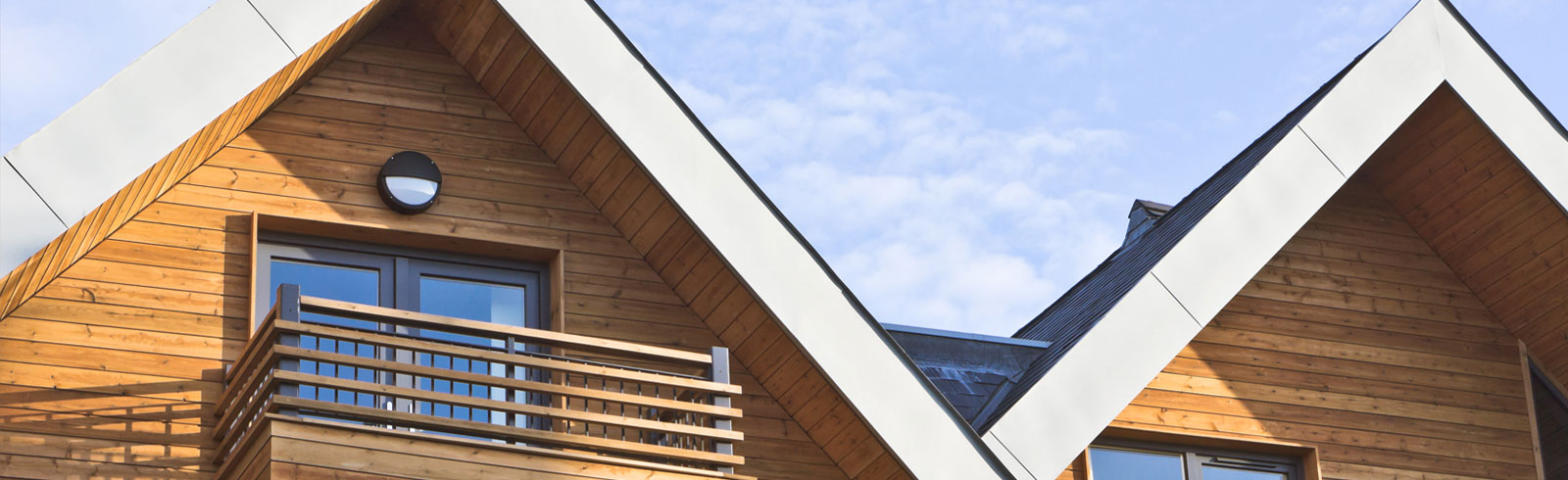 挣有阳台的木屋