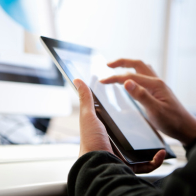 正在使用平板電腦